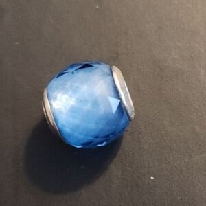 PANDORA ICED BLUE FACETED ROUND CHARM BEAD NEW AUTHENTIC , NEVER WORN
